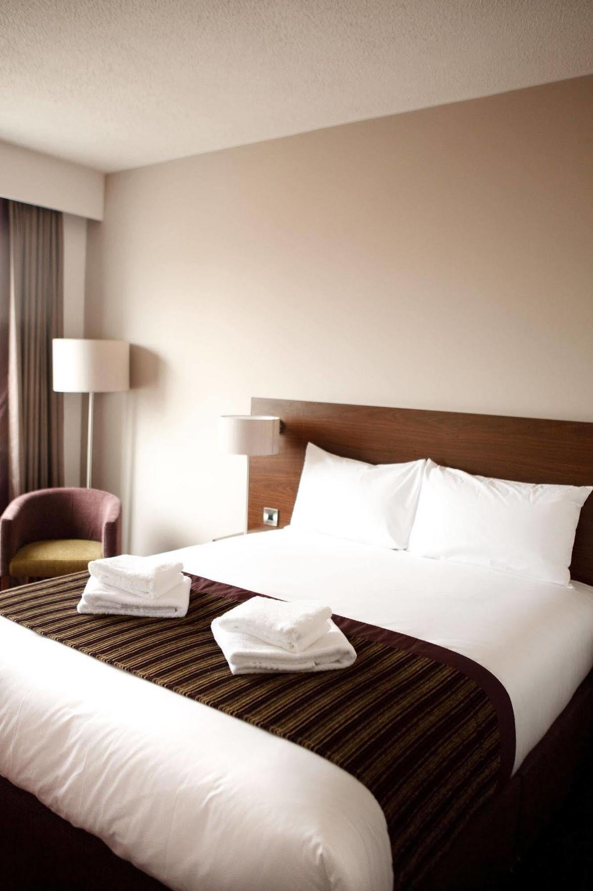 Leonardo Hotel Дербі Екстер'єр фото